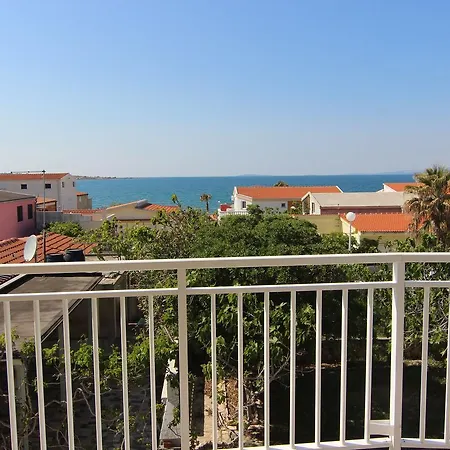Apartment Seaview Island Vir
