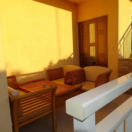 Seaview Island Apartment